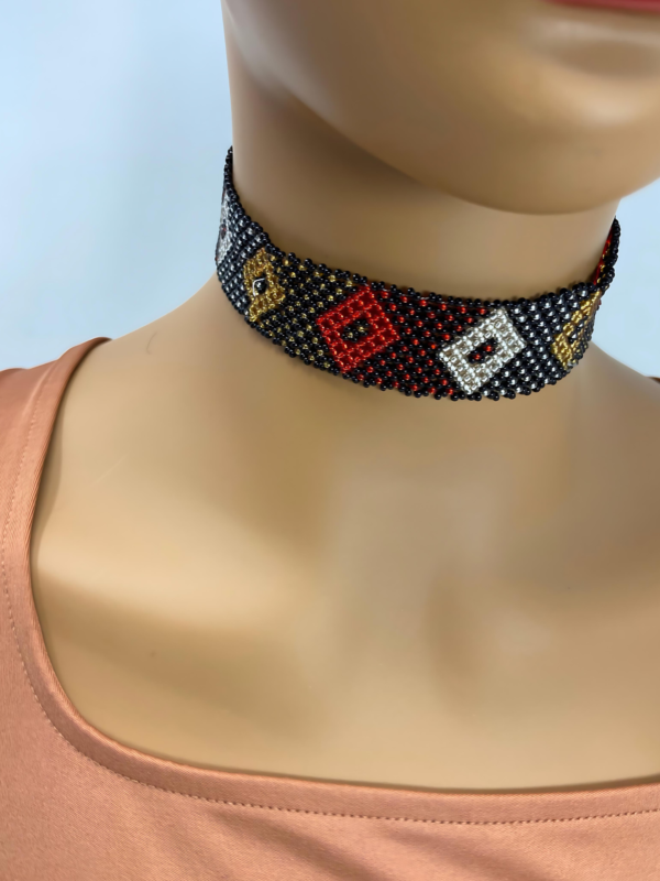 Kipenzi necklace black n red